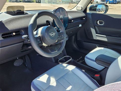 Used 2025 MINI Cooper S FWD image 9