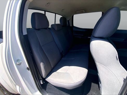 Used 2021 Toyota Tacoma SR5 RWD image 20