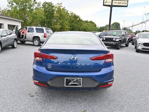 Used 2020 Hyundai Elantra SE FWD image 9