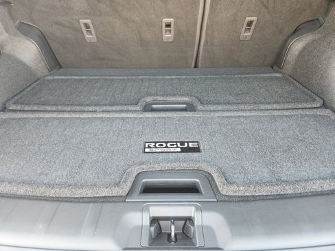 Used 2022 Nissan Rogue Sport SV image 31