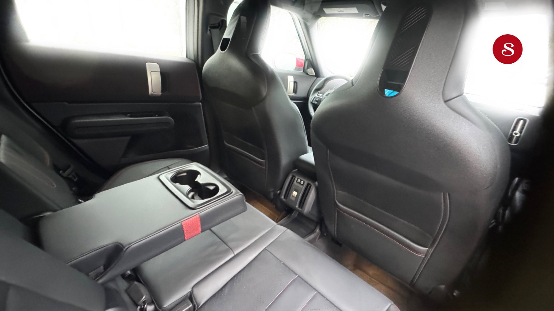 Used 2025 MINI Cooper Countryman John Cooper Works w/ Comfort Package Max AWD/4WD image 19
