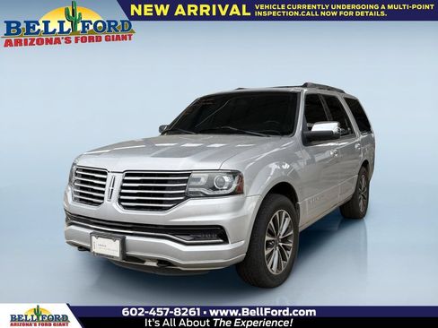 Used 2015 Lincoln Navigator 4WD image 1