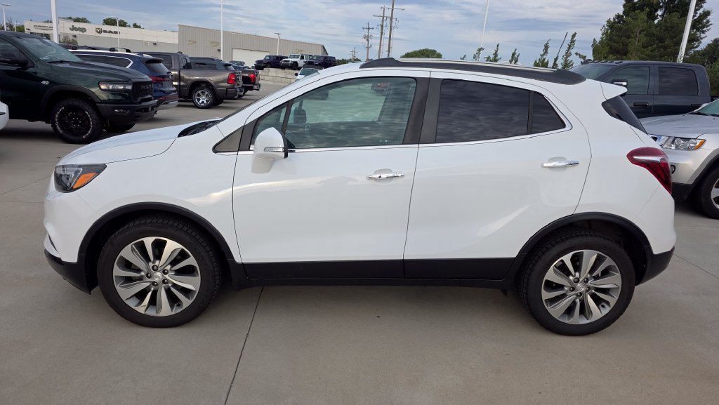 Used 2017 Buick Encore Preferred FWD image 2