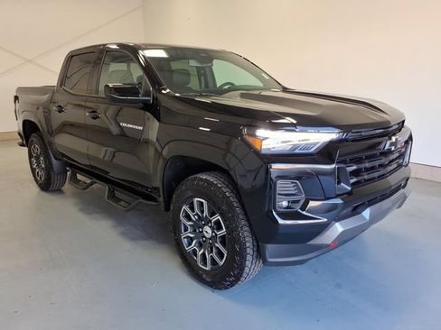 Used 2026 Chevrolet Colorado Z71 w/ Technology Package AWD/4WD image 1