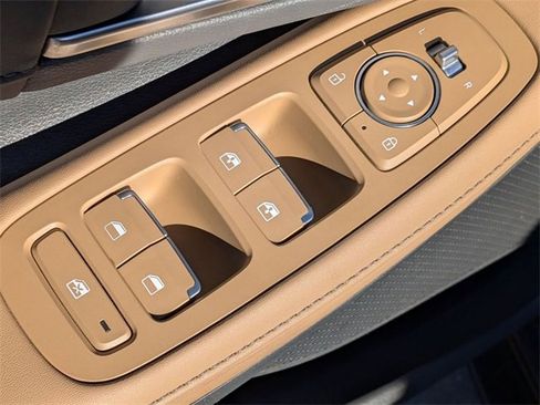 Used 2021 Hyundai Sonata Limited w/ Winter Weather Package image 16