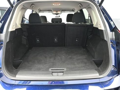 Used 2024 Nissan Rogue SV AWD/4WD image 8