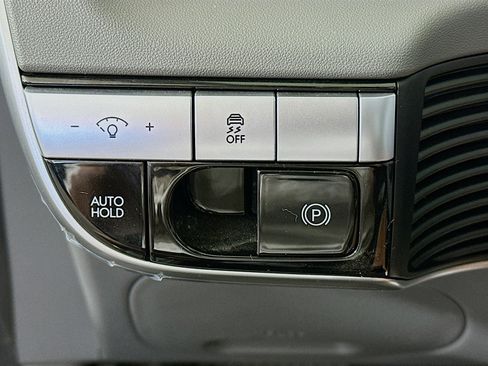 Used 2024 Hyundai Ioniq 5 SE image 17