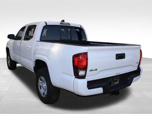 Used 2020 Toyota Tacoma SR AWD/4WD image 14