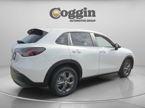 New 2026 Honda HR-V LX image 9