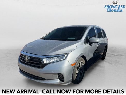 Used 2023 Honda Odyssey Touring image 2