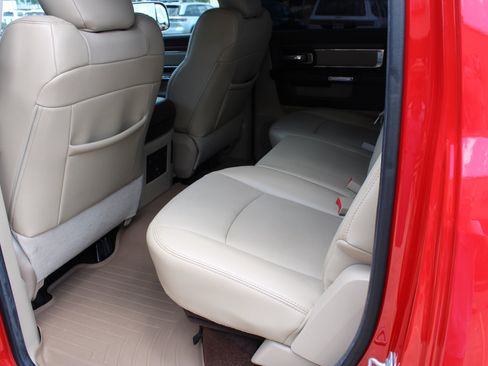 Used 2014 RAM 3500 Laramie w/ Convenience Group RWD image 19