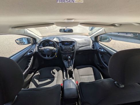 Used 2016 Ford Focus SE w/ SE Sport Package FWD image 20