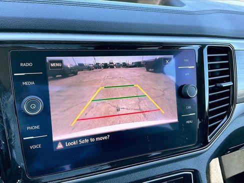 Used 2021 Volkswagen Atlas SEL w/ MDO Package (Bench Seat) image 13