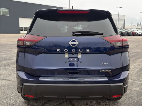 New 2026 Nissan Rogue SV AWD/4WD image 7
