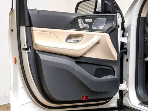 Used 2020 Mercedes-Benz GLE 350 w/ AMG Line Exterior image 35