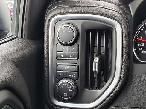 Used 2022 Chevrolet Silverado 1500 LT image 25