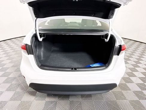 Certified 2025 Toyota Corolla LE image 34