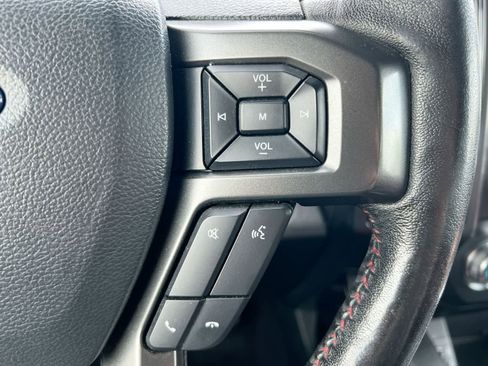 Used 2019 Ford F150 Lariat w/ Equipment Group 502A Luxury AWD/4WD image 24