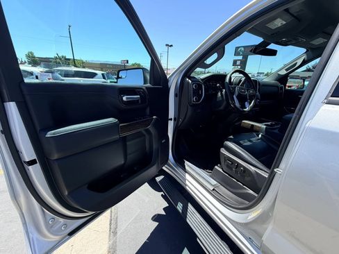 Used 2021 GMC Sierra 1500 Elevation w/ Preferred Package AWD/4WD image 10