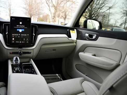 New 2026 Volvo XC60 T8 Ultra w/ Protection Package Premier image 20