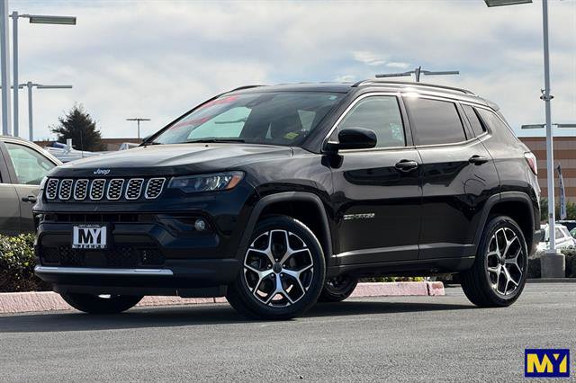Used 2025 Jeep Compass Limited AWD/4WD image 8