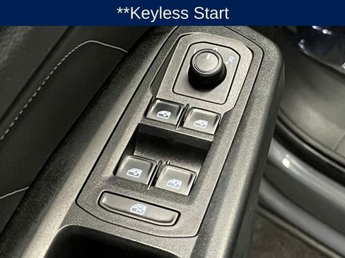 Certified 2020 Volkswagen Atlas Cross Sport SEL image 17