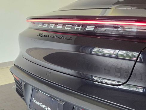 Used 2020 Porsche Taycan Turbo S AWD/4WD image 15