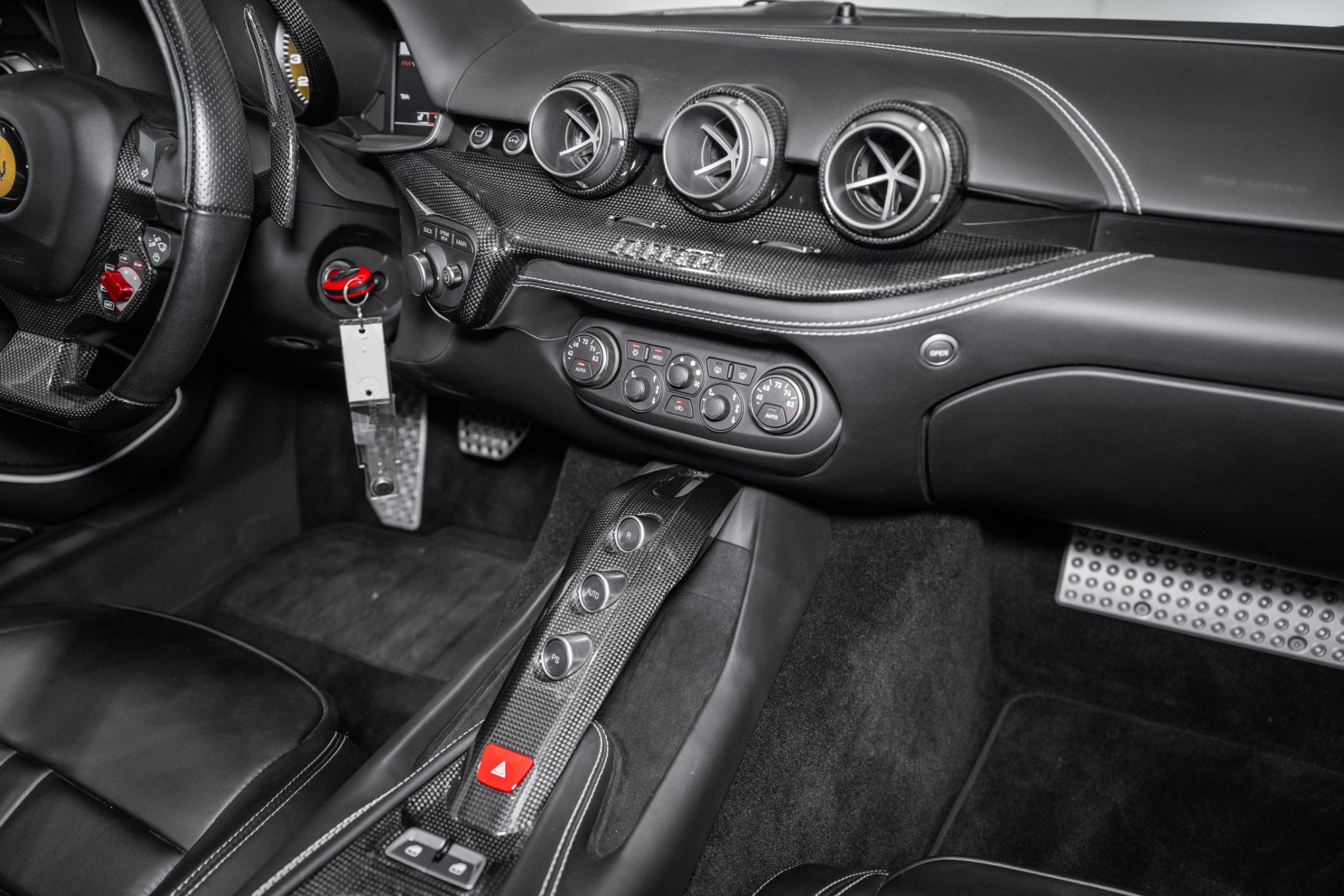 Used 2017 Ferrari F12 Berlinetta RWD image 29
