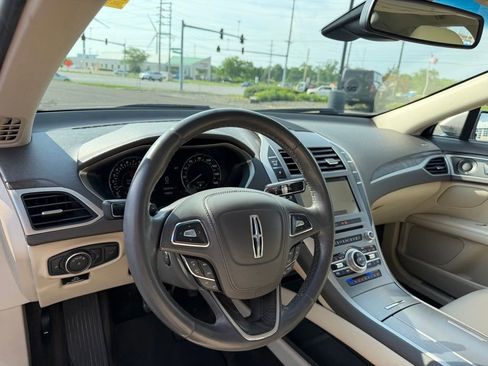 Used 2018 Lincoln MKZ Reserve w/ Climate Package FWD image 11