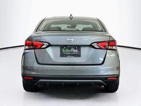 Used 2025 Nissan Versa SV FWD image 7