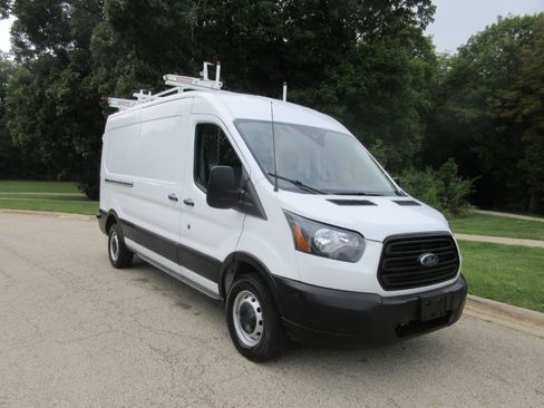 Used 2019 Ford Transit 250 148 Medium Roof RWD image 16