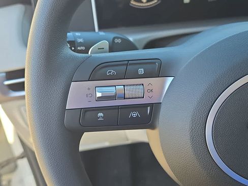 New 2026 Hyundai Tucson Blue SE image 23