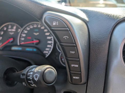 Used 2006 Chevrolet Corvette Convertible w/ Preferred Equipment Group image 21