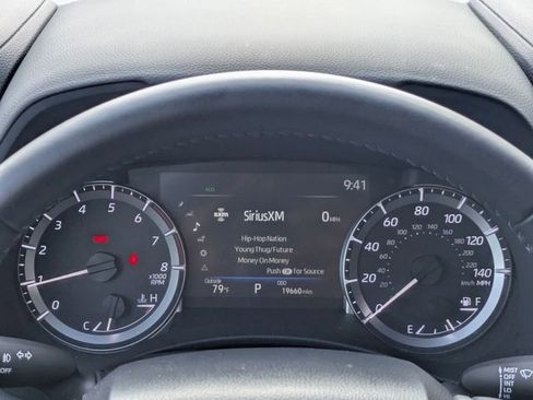 Certified 2025 Toyota Highlander LE FWD image 17