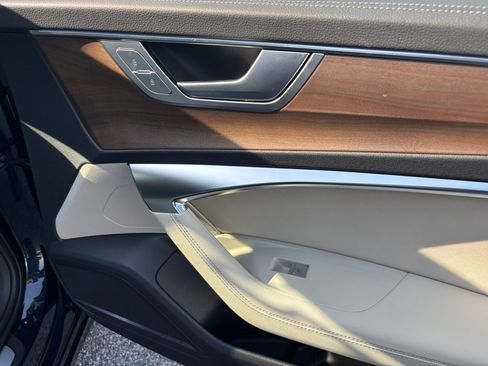 Used 2025 Audi A6 Premium Plus image 31