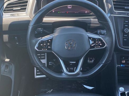 Certified 2022 Volkswagen Tiguan SEL R-Line AWD/4WD image 6