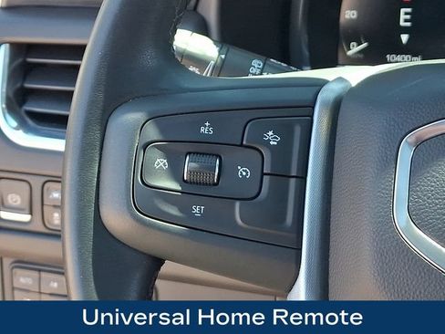 Used 2023 GMC Yukon SLT AWD/4WD image 7