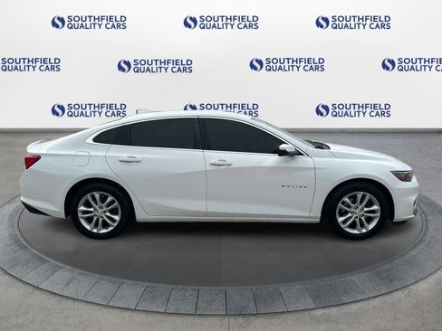 Used 2017 Chevrolet Malibu LT image 8