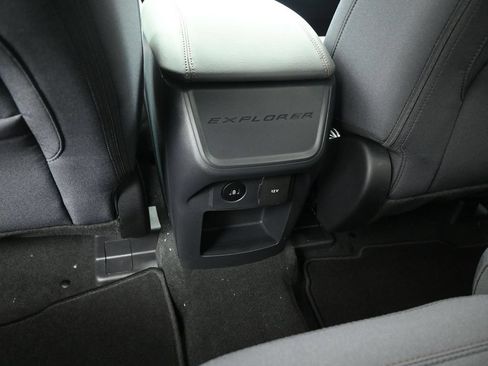 New 2026 Ford Explorer Active RWD image 20
