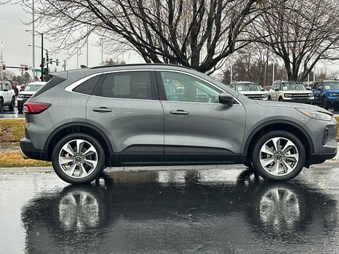 Certified 2025 Ford Escape Platinum image 8