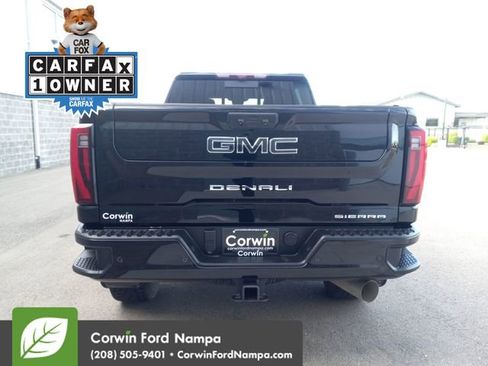 Used 2024 GMC Sierra 3500 Denali Ultimate AWD/4WD image 4