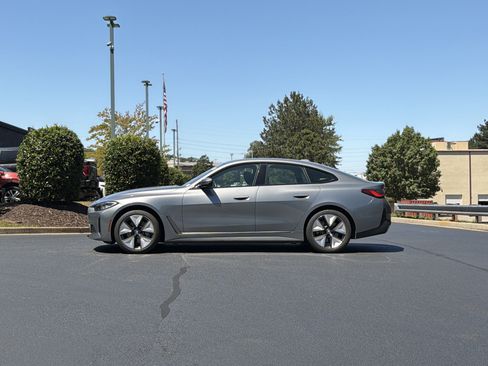 Used 2023 BMW i4 eDrive35 RWD image 14