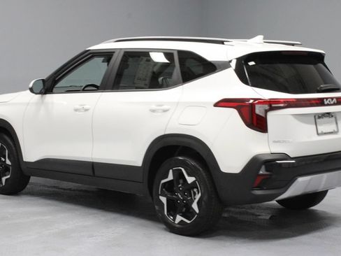 Used 2025 Kia Seltos S AWD/4WD image 8