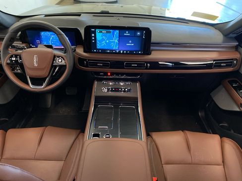 New 2026 Lincoln Aviator Reserve w/ Luxury Package AWD/4WD image 12