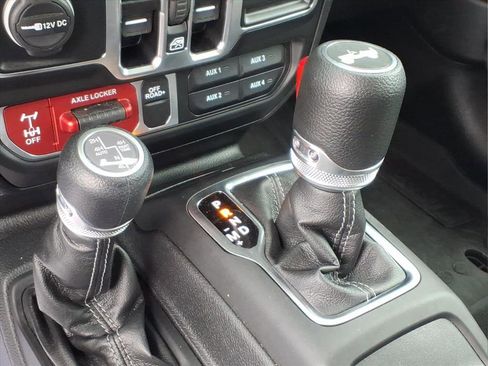 Used 2025 Jeep Wrangler Unlimited Sport S 4xe AWD/4WD image 7