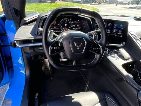 Used 2023 Chevrolet Corvette Stingray Preferred Cpe w/ Z51 Performance Package RWD image 5