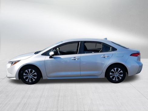 Certified 2022 Toyota Corolla LE FWD image 4