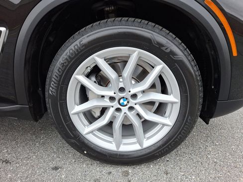 Certified 2023 BMW X5 xDrive40i w/ Executive Package image 9