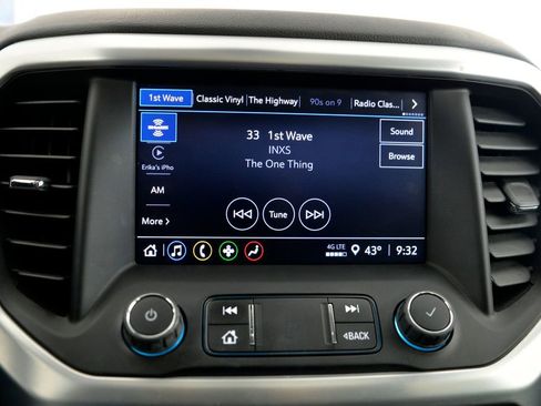 Used 2023 GMC Acadia SLE w/ Driver Convenience Package image 19