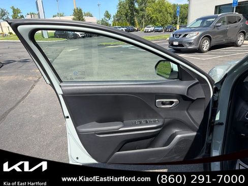 New 2026 Kia K4 FWD image 27